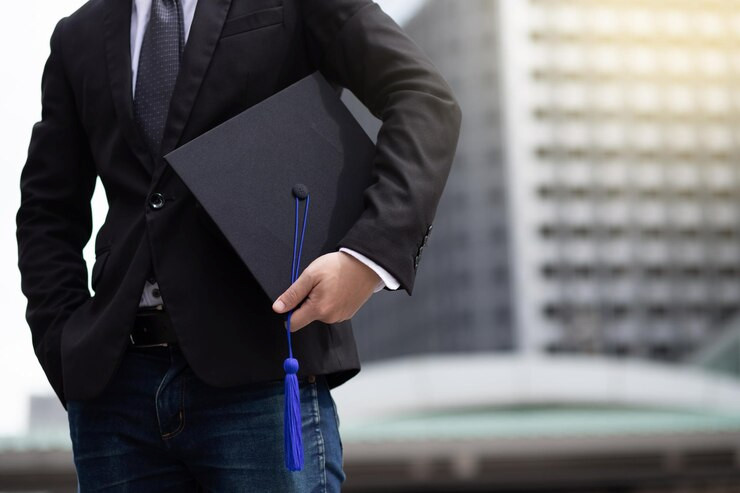 How to Buy an MBA Degree and Ensure It’s Accredited